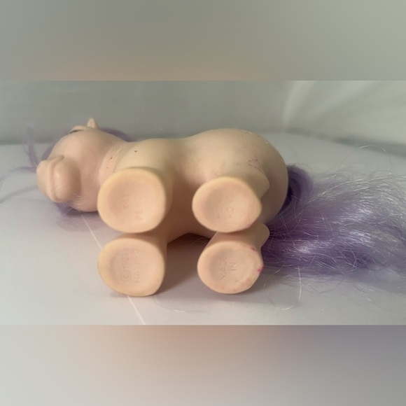 Vintage 1980s G1 My Little Pony Loose Toy Doll Hasbro Blossom GUC Purple White - Picture 4 of 4